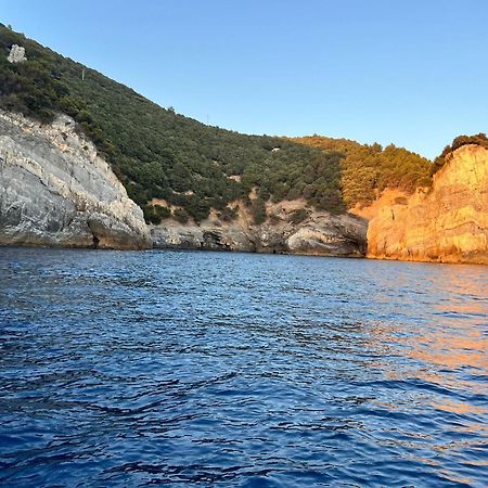 A Casa Di Gaia Riccò del Golfo di Spezia Exterior foto
